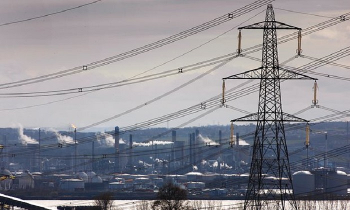 UK sets ambitious new 2030s carbon target 